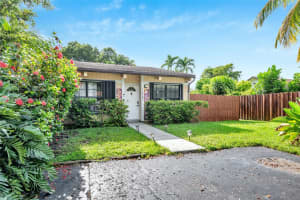 13447 SW 101st Ln 13447, Miami, FL 33186 - MLS#A11871960