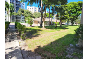 900 Ne 12th Ave 705, Hallandale Beach