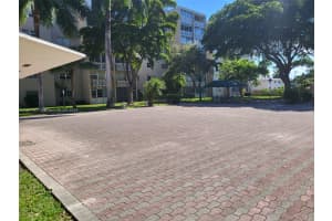 900 NE 12th Ave 705, Hallandale Beach, FL 33009 - MLS#A11871977