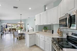 8199 Saint Johns Ct, Wellington, FL 33414 - MLS#A11871993