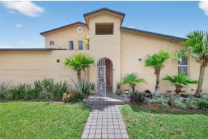 9928 NW 47th St, Sunrise, FL 33351 - MLS#A11871999