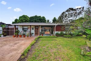 2021 N 56th Way, Hollywood, FL 33021 - MLS#A11872006