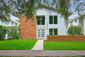 537 Menendez Ave 537, Coral Gables, FL 33146 - MLS#A11872015