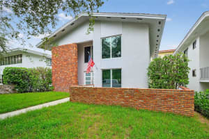 537 Menendez Ave 537, Coral Gables, FL 33146 - MLS#A11872015