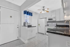 420 NE 12th Ave 404, Hallandale Beach, FL 33009 - MLS#A11872046