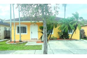 208 SW 15th Pl 1, Homestead, FL 33030 - MLS#A11872065