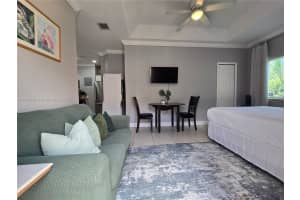 208 SW 15th Pl 2, Homestead, FL 33030 - MLS#A11872066