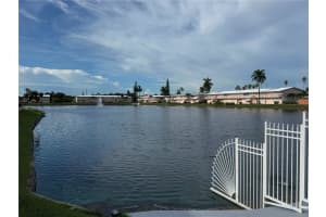 815 SW 10th Ter 15V, Hallandale Beach, FL 33009 - MLS#A11872074