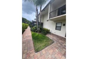 721 SE 1st Way B18, Deerfield Beach, FL 33441 - MLS#A11872076