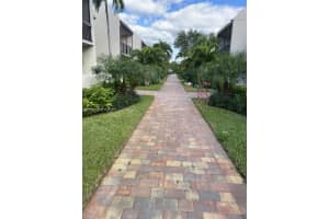 721 SE 1st Way B18, Deerfield Beach, FL 33441 - MLS#A11872076