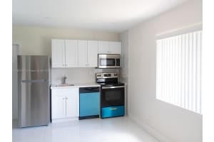 612 NW 10th Ter C, Fort Lauderdale, FL 33311 - MLS#A11872081