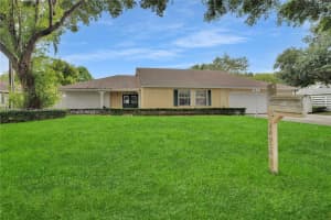 14930 SW 145th St, Miami, FL 33196 - MLS#A11872089