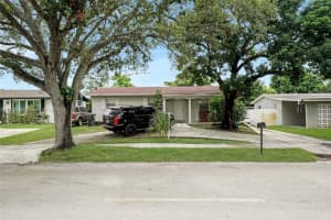 3011 N 74th Ave, Hollywood, FL 33024 - MLS#A11872095