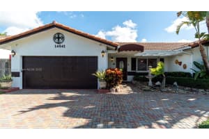 14541 Sw 103rd St, Miami