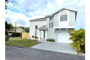 10025 NW 51st Ter 0, Doral, FL 33178 - MLS#A11872112