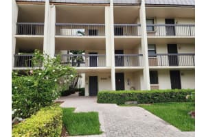 8441 Forest Hills Dr 105, Coral Springs
