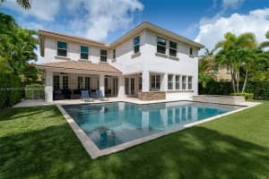 1114 Vintner Blvd, Palm Beach Gardens