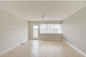 401 Golden Isles Dr 702, Hallandale Beach, FL 33009 - MLS#A11872200