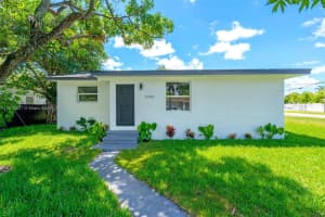 4390 NW 171st St, Miami Gardens, FL 33055 - MLS#A11872201