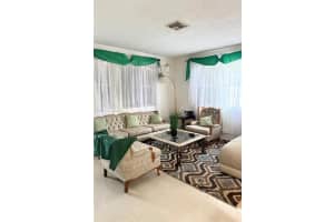 11515 SW 138th Ter, Miami, FL 33176 - MLS#A11872204