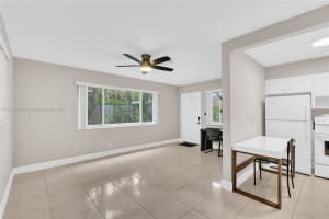 1015 W Las Olas Blvd 4, Fort Lauderdale