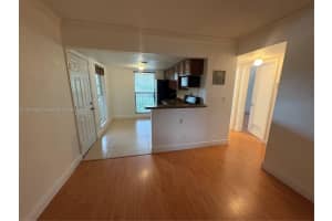 241 S Royal Poinciana Blvd 302, Miami Springs, FL 33166 - MLS#A11872253