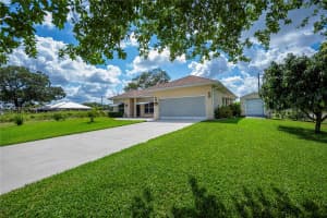 1115 Comet Ave, La Belle, FL 33935 - MLS#A11872291
