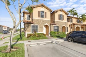 9287 W 33rd Ln, Hialeah