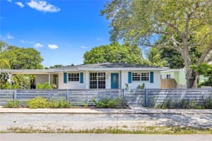 228 SW 3rd Ter, Dania Beach, FL 33004 - MLS#A11872330