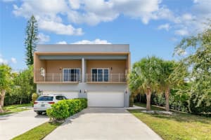 1123 NE 23rd Ter, Pompano Beach, FL 33062 - MLS#A11872336