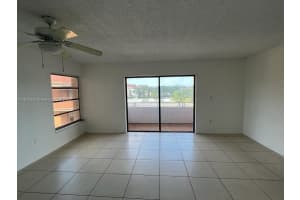 17600 NW 68th Ave B3010, Hialeah, FL 33015 - MLS#A11872344