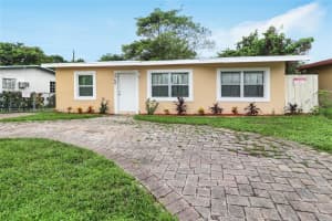 2768 NW 5th St, Pompano Beach, FL 33069 - MLS#A11872349