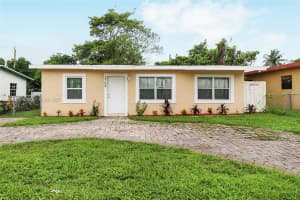 2768 NW 5th St, Pompano Beach, FL 33069 - MLS#A11872349