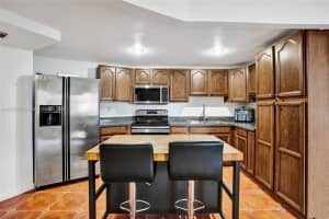 1000 Parkview Dr 412, Hallandale Beach, FL 33009 - MLS#A11872353