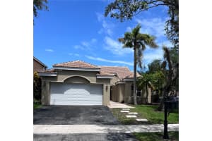 1371 Bayview Cir, Weston, FL 33326 - MLS#A11872368