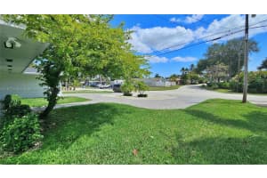 1731 SW 3rd Ave, Pompano Beach, FL 33060 - MLS#A11872410