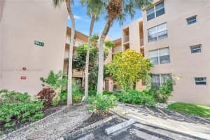 9431 Live Oak Pl 205, Davie, FL 33324 - MLS#A11872421