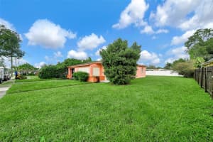 1351 SW 74th Ave, Miami, FL 33144 - MLS#A11872423