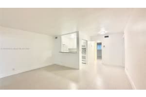 42 SW 14th St 104, Dania Beach, FL 33004 - MLS#A11872436