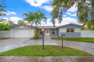 4801 Harrison St, Hollywood, FL 33021 - MLS#A11872444