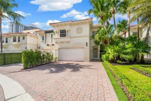 3802 NE 199th Ter 3802, Aventura, FL 33180 - MLS#A11872476