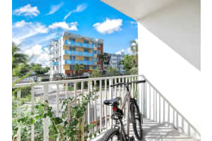 7830 Dickens Ave 202 Miami Beach, FL 33141 - MLS#A11872491