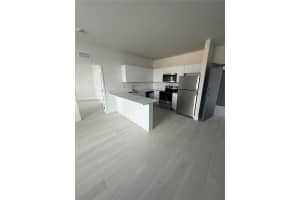 1091 E 17th St 302, Hialeah, FL 33010 - MLS#A11872508