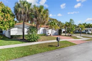16665 SW 93rd Ct, Palmetto Bay, FL 33157 - MLS#A11872539