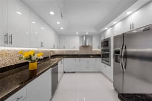 9801 Collins Ave 5Q, Bal Harbour, FL 33154 - MLS#A11872546