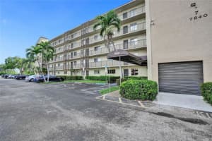 7840 Nw 50th St 105, Lauderhill