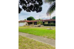 5561 Sw 2nd Ct Plantation, FL 33317 - MLS#A11872570