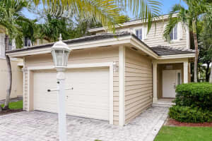 3326 NE 3 Dr, Homestead, FL 33033 - MLS#A11872581