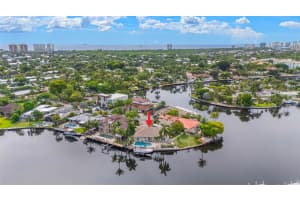 2401 Fryer Pt, Fort Lauderdale, FL 33305 - MLS#A11872604