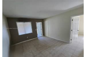 724 SW 7th Ter 1-2, Hallandale Beach, FL 33009 - MLS#A11872620